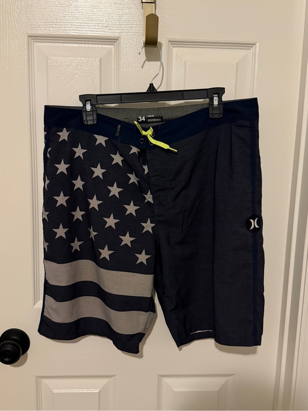 Hurley Men’s Navy and Gray American Flag Boardshorts